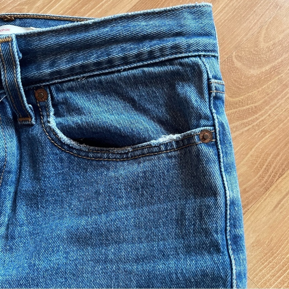 Levi’s Premium Wedgie Straight Jeans Size 27 Blue High Rise Button Fly - Picture 14 of 17